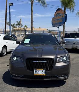 2019 Chrysler 300 S - Photo 2 - Bakersfield, CA 93301
