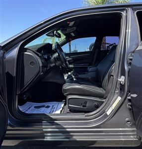 2019 Chrysler 300 S - Photo 6 - Bakersfield, CA 93301