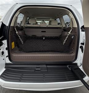 2019 Lexus GX 460   - Photo 16 - Bakersfield, CA 93301