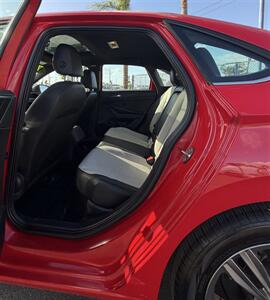 2021 Volkswagen Jetta R-Line - Photo 8 - Bakersfield, CA 93301