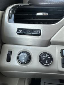2015 GMC Yukon Denali   - Photo 31 - Bakersfield, CA 93305