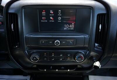 2016 GMC Sierra 2500HD   - Photo 17 - Bakersfield, CA 93301