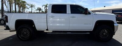 2016 GMC Sierra 2500HD SLE   - Photo 13 - Bakersfield, CA 93305