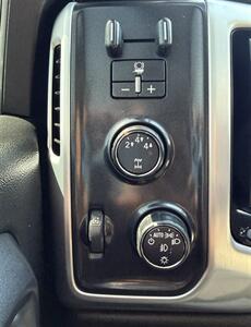 2016 GMC Sierra 2500HD SLE   - Photo 26 - Bakersfield, CA 93305