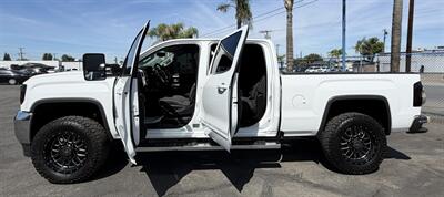 2016 GMC Sierra 2500HD SLE   - Photo 5 - Bakersfield, CA 93305