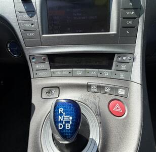 2015 Toyota Prius One   - Photo 23 - Bakersfield, CA 93305