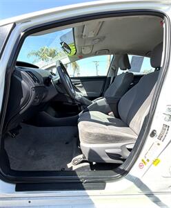 2015 Toyota Prius One   - Photo 6 - Bakersfield, CA 93305