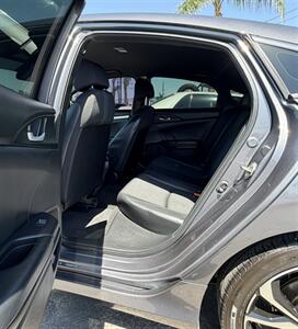 2019 Honda Civic Sport - Photo 7 - Bakersfield, CA 93305