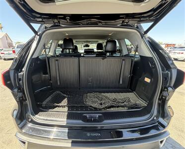 2019 Toyota Highlander Limited Platinum - Photo 14 - Bakersfield, CA 93301