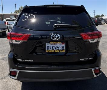 2019 Toyota Highlander Limited Platinum - Photo 11 - Bakersfield, CA 93301