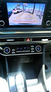 2022 Hyundai SONATA SEL   - Photo 24 - Bakersfield, CA 93305