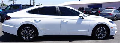 2022 Hyundai SONATA SEL   - Photo 13 - Bakersfield, CA 93305