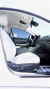 2022 Hyundai SONATA SEL   - Photo 15 - Bakersfield, CA 93305