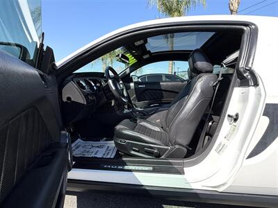 2012 Ford Mustang V6 Premium - Photo 6 - Bakersfield, CA 93301