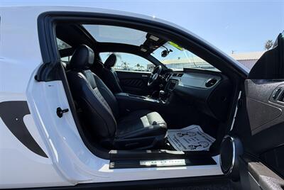 2012 Ford Mustang V6 Premium - Photo 16 - Bakersfield, CA 93301