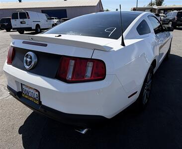 2012 Ford Mustang V6 Premium - Photo 13 - Bakersfield, CA 93301