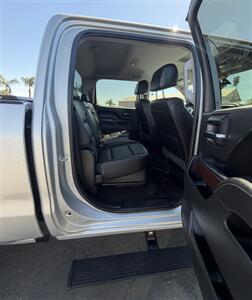 2017 GMC Sierra 1500 SLT   - Photo 22 - Bakersfield, CA 93305