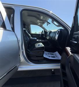 2017 GMC Sierra 1500 SLT   - Photo 21 - Bakersfield, CA 93305