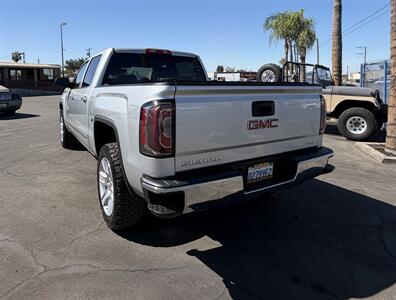 2017 GMC Sierra 1500 SLT   - Photo 12 - Bakersfield, CA 93305