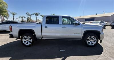 2017 GMC Sierra 1500 SLT   - Photo 19 - Bakersfield, CA 93305