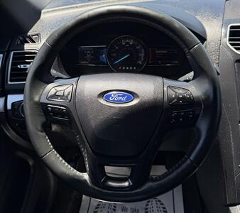 2017 Ford Explorer XLT   - Photo 27 - Bakersfield, CA 93305