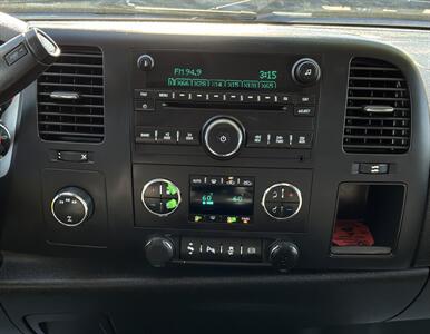 2013 GMC Sierra 2500HD SLE   - Photo 21 - Bakersfield, CA 93301