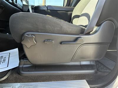 2013 GMC Sierra 2500HD SLE   - Photo 8 - Bakersfield, CA 93301