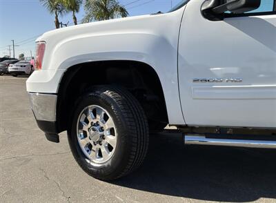 2013 GMC Sierra 2500HD SLE   - Photo 25 - Bakersfield, CA 93301
