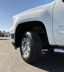 2013 GMC Sierra 2500HD SLE   - Photo 24 - Bakersfield, CA 93301