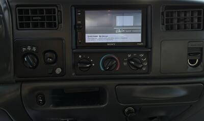 2002 Ford F-250 Super Duty XL - Photo 32 - Bakersfield, CA 93301