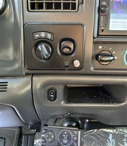 2002 Ford F-250 Super Duty XL - Photo 30 - Bakersfield, CA 93301