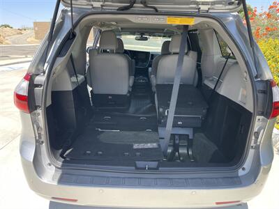 2017 Toyota Sienna XLE 7-Passenger Auto   - Photo 7 - Bakersfield, CA 93305