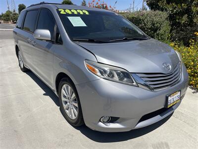 2017 Toyota Sienna XLE 7-Passenger Auto   - Photo 13 - Bakersfield, CA 93305
