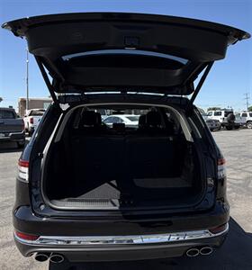 2022 Lincoln Aviator Reserve   - Photo 14 - Bakersfield, CA 93301