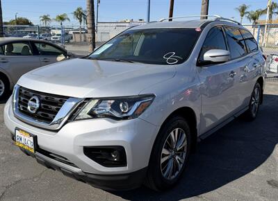 2019 Nissan Pathfinder S - Photo 3 - Bakersfield, CA 93305