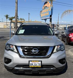 2019 Nissan Pathfinder S - Photo 2 - Bakersfield, CA 93305