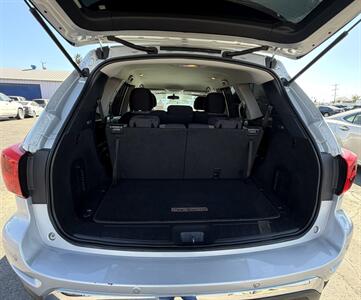 2019 Nissan Pathfinder S - Photo 12 - Bakersfield, CA 93305