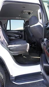 2016 GMC Yukon SLE   - Photo 17 - Bakersfield, CA 93301