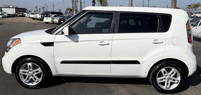 2011 Kia Soul +   - Photo 4 - Bakersfield, CA 93305