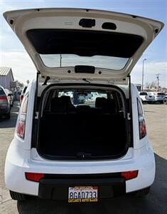 2011 Kia Soul +   - Photo 11 - Bakersfield, CA 93305