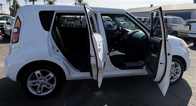 2011 Kia Soul +   - Photo 15 - Bakersfield, CA 93305