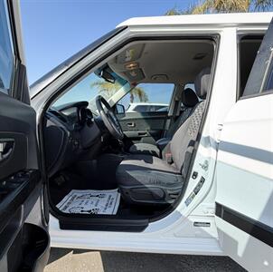 2011 Kia Soul +   - Photo 6 - Bakersfield, CA 93305