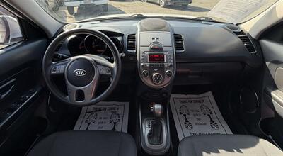 2011 Kia Soul +   - Photo 18 - Bakersfield, CA 93305