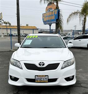 2011 Toyota Camry   - Photo 2 - Bakersfield, CA 93305