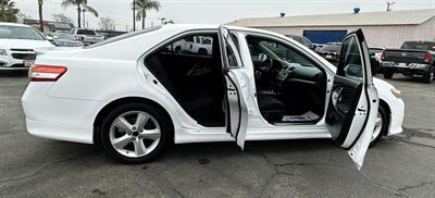 2011 Toyota Camry   - Photo 14 - Bakersfield, CA 93305