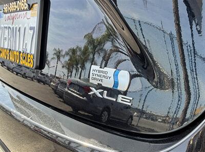 2013 Toyota Avalon Hybrid XLE Premium - Photo 13 - Bakersfield, CA 93305