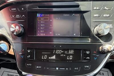 2013 Toyota Avalon Hybrid XLE Premium - Photo 24 - Bakersfield, CA 93305