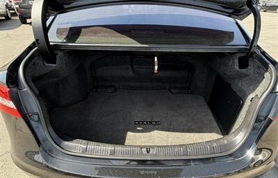 2013 Toyota Avalon Hybrid XLE Premium - Photo 12 - Bakersfield, CA 93305