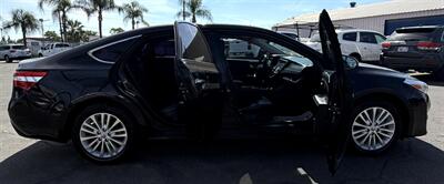 2013 Toyota Avalon Hybrid XLE Premium - Photo 16 - Bakersfield, CA 93305