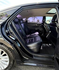 2013 Toyota Avalon Hybrid XLE Premium - Photo 18 - Bakersfield, CA 93305